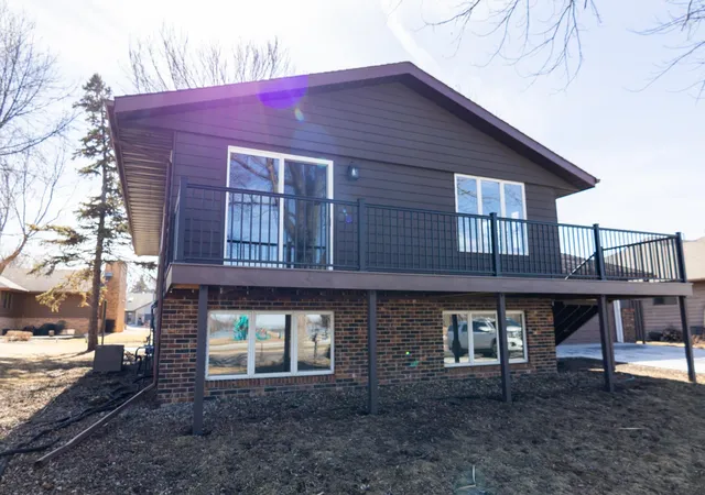 Photo 3 of Single family home for sale at 1961 S Shore Dr, Worthington, MN 56187 | MLS# 7023121 | Listing updated on 2026-09-15