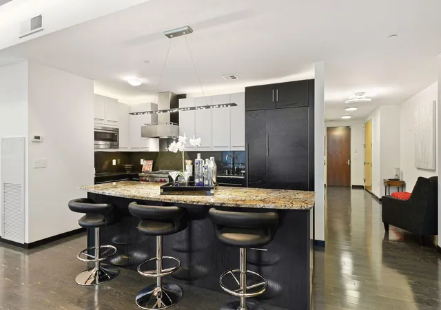 Photo 3 of Condo for sale at 201 S 11th Street #1530, Minneapolis, MN 55403 | MLS# 7025935 | Listing updated on 2026-09-10
