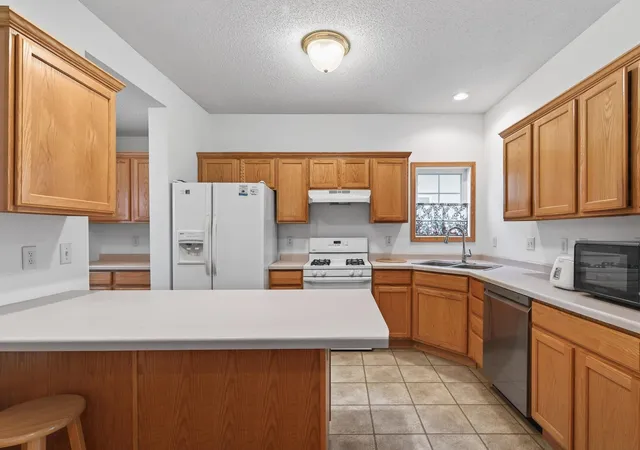 Photo 3 of Sale Pending at 2897 Mark Twain Dr, Chaska, MN 55318 | MLS# 7029318 | Listing updated on 2026-09-15