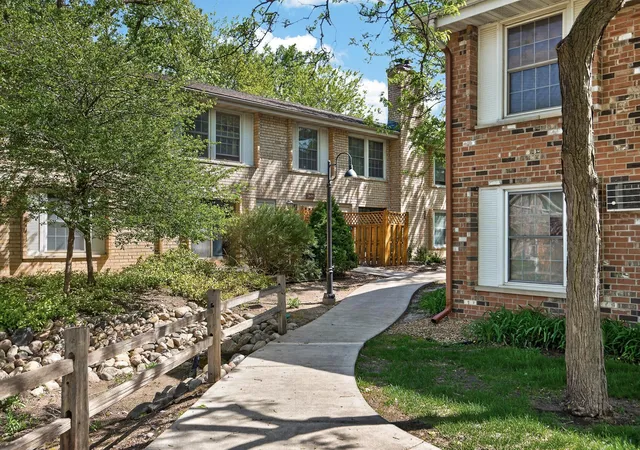 Photo 1 of Condo for sale at 4624 Cedar Lake Rd S #3, Minneapolis, MN 55416 | MLS# 7031892 | Listing updated on 2026-09-11