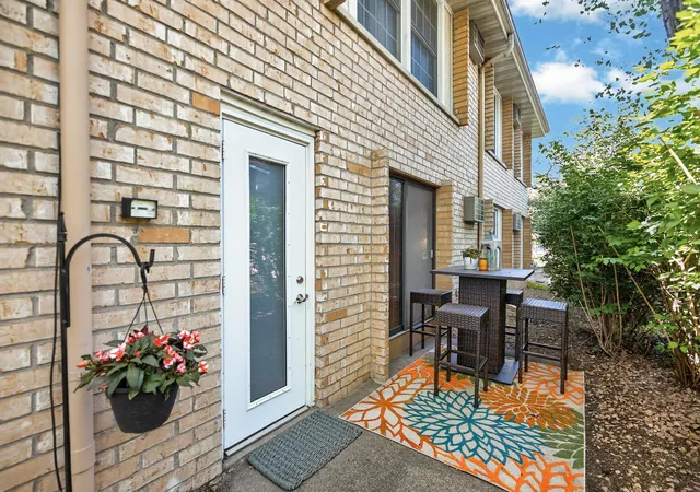 Photo 3 of Condo for sale at 4624 Cedar Lake Rd S #3, Minneapolis, MN 55416 | MLS# 7031892 | Listing updated on 2026-09-11