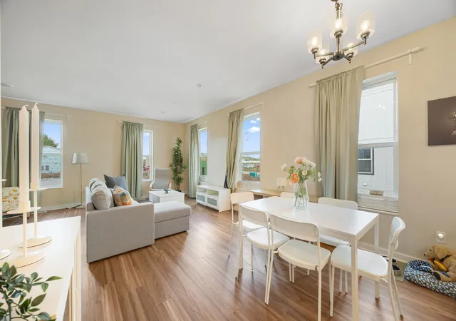 Photo 3 of Sale Pending at 1365 Howard St N #3, Saint Paul, MN 55119 | MLS# 7032267 | Listing updated on 2026-09-14
