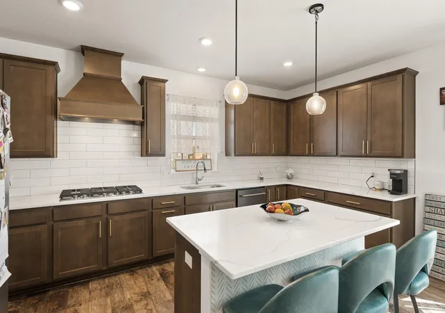 Photo 3 of Single family home for sale at 1901 Aztec Ave, Shakopee, MN 55379 | MLS# 7032481 | Listing updated on 2026-09-15