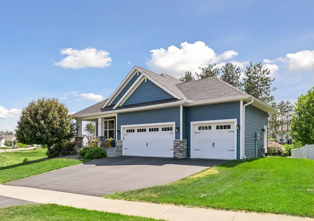 Photo 3 of Single family home for sale at 1316 Blf Border Rd, New Richmond, WI 54017 | MLS# 7032541 | Listing updated on 2026-09-14