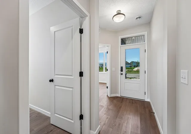Photo 3 of Single family home for sale at 19124 Cloverleaf Way, Farmington, MN 55024 | MLS# 7032725 | Listing updated on 2026-09-12