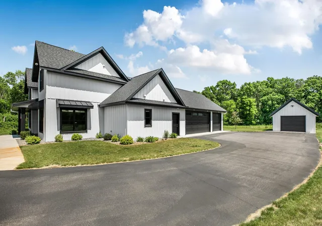 Photo 2 of Single family home for sale at 504 Northern Meadows Ln, Sartell, MN 56377 | MLS# 7034318 | Listing updated on 2026-09-10
