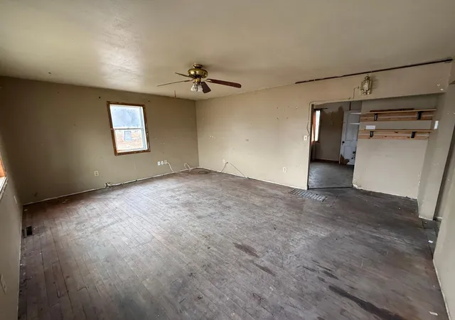 Photo 3 of Sale Pending at 516 W Minnesota Ave, Mahnomen, MN 56557 | MLS# 7034668 | Listing updated on 2026-09-14