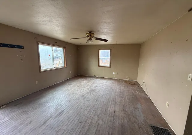 Photo 4 of Sale Pending at 516 W Minnesota Ave, Mahnomen, MN 56557 | MLS# 7034668 | Listing updated on 2026-09-14