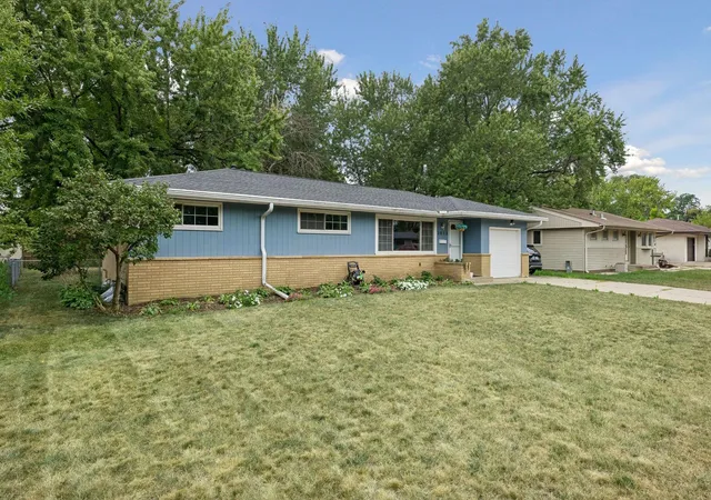 Photo 2 of Single family home for sale at 3013 63rd Avenue N, Minneapolis, MN 55429 | MLS# 7035986 | Listing updated on 2026-09-14