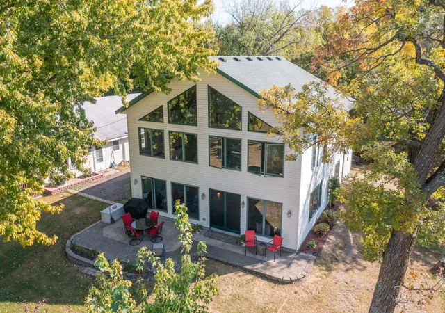Photo 1 of Single family home for sale at 7240 107th Avenue, Clear Lake, MN 55319 | MLS# 7037545 | Listing updated on 2026-09-10
