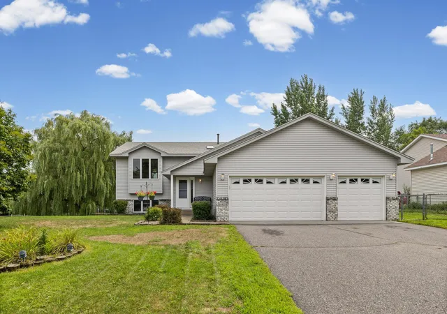 Photo 2 of Single family home for sale at 14421 Tungsten Way Nw, Anoka, MN 55303 | MLS# 7038780 | Listing updated on 2026-09-15