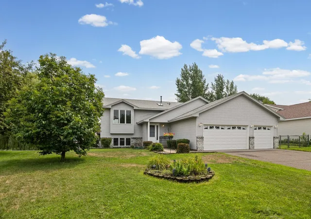 Photo 3 of Single family home for sale at 14421 Tungsten Way Nw, Anoka, MN 55303 | MLS# 7038780 | Listing updated on 2026-09-15