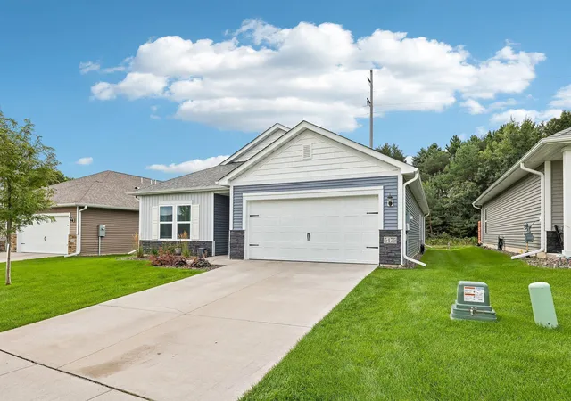 Photo 2 of Single family home for sale at 5475 395th Street, North Branch, MN 55056 | MLS# 7038898 | Listing updated on 2026-09-10