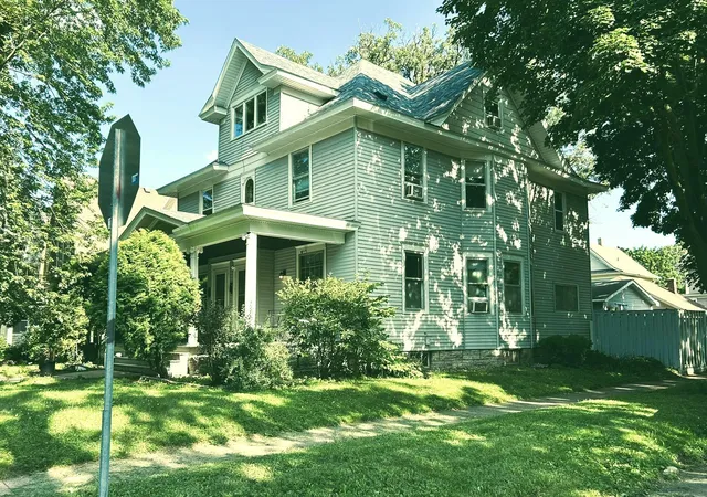 Photo 1 of Multi family home for sale at 1636 1638 Minnehaha Ave W, Saint Paul, MN 55104 | MLS# 7041832 | Listing updated on 2026-09-15