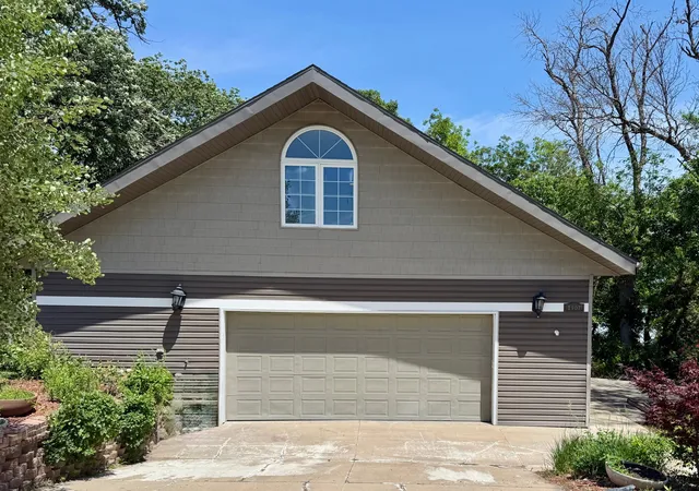 Photo 1 of Sale Pending at 1907 S Shore Dr, Albert Lea, MN 56007 | MLS# 7042294 | Listing updated on 2026-09-10