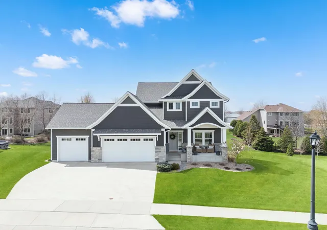 Photo 3 of Single family home for sale at 927 Southwell Enclave NE, Byron, MN 55920 | MLS# 7042549 | Listing updated on 2026-09-17