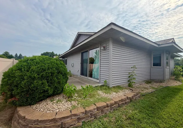 Photo 3 of Sale Pending at 835 Village Ave, Sartell, MN 56377 | MLS# 7042819 | Listing updated on 2026-09-10