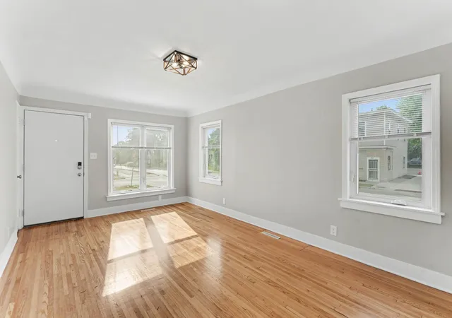 Photo 3 of Single family home for sale at 2601 Girard Ave N, Minneapolis, MN 55411 | MLS# 7043355 | Listing updated on 2026-09-14