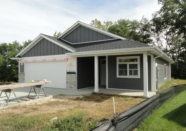 Photo 1 of Single family home for sale at 1041 Harvest Way, Lake City, MN 55041 | MLS# 7043765 | Listing updated on 2026-09-15