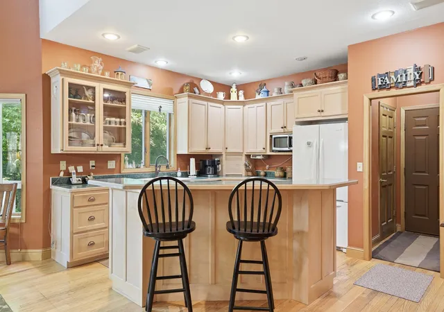 Photo 3 of Single family home for sale at 25507 208th Lane, Belle Plaine, MN 56011 | MLS# 7043803 | Listing updated on 2026-09-22