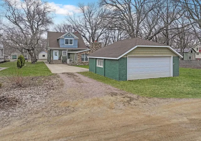 Photo 3 of Single family home for sale at 361 Emory St, Tracy, MN 56175 | MLS# 7044114 | Listing updated on 2026-09-14