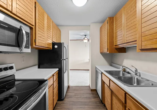 Photo 3 of Condo for sale at 1181 Edgcumbe Rd #1712, Saint Paul, MN 55105 | MLS# 7044694 | Listing updated on 2026-09-15
