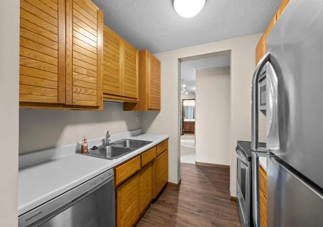 Photo 4 of Condo for sale at 1181 Edgcumbe Rd #1712, Saint Paul, MN 55105 | MLS# 7044694 | Listing updated on 2026-09-15