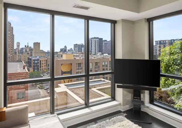 Photo 3 of Condo for sale at 100 3rd Avenue S #607, Minneapolis, MN 55401 | MLS# 7045276 | Listing updated on 2026-09-14