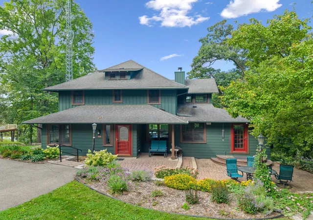 Photo 1 of Single family home for sale at 15 2nd Avenue Sw, Oronoco, MN 55960 | MLS# 7045488 | Listing updated on 2026-09-10