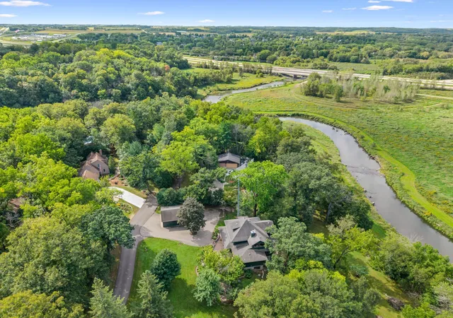 Photo 3 of Single family home for sale at 15 2nd Avenue Sw, Oronoco, MN 55960 | MLS# 7045488 | Listing updated on 2026-09-10