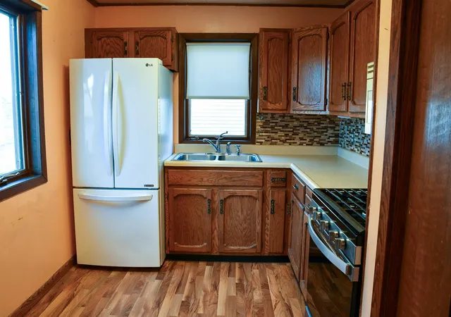 Photo 4 of Single family home for sale at 1539 Dover St, Worthington, MN 56187 | MLS# 7050070 | Listing updated on 2026-09-10