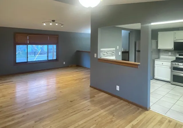 Photo 4 of Single family home for sale at 5347 Portland Ave, Saint Paul, MN 55110 | MLS# 7050078 | Listing updated on 2026-10-16