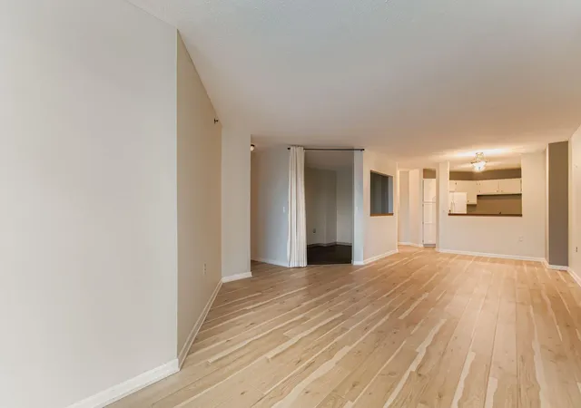 Photo 2 of Condo for sale at 6500 Woodlake Dr #401, Minneapolis, MN 55423 | MLS# 7052529 | Listing updated on 2026-09-14