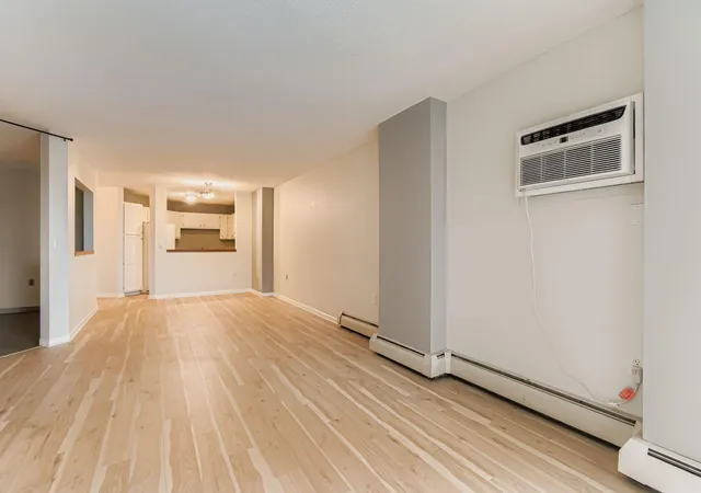 Photo 3 of Condo for sale at 6500 Woodlake Dr #401, Minneapolis, MN 55423 | MLS# 7052529 | Listing updated on 2026-09-14