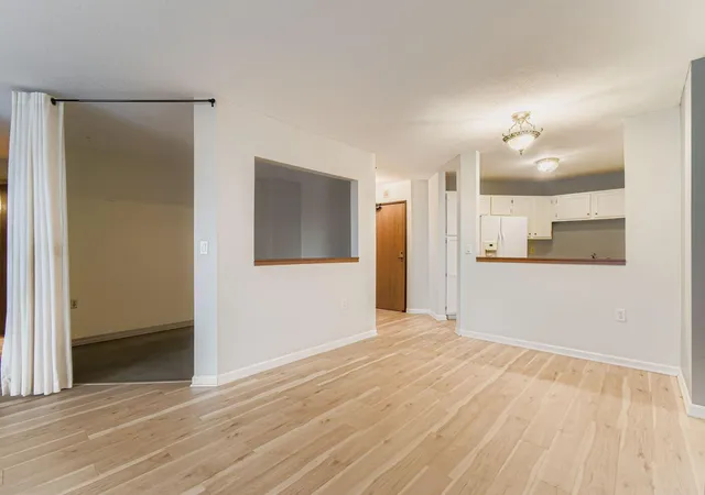 Photo 3 of Condo for sale at 6500 Woodlake Dr #401, Minneapolis, MN 55423 | MLS# 7052529 | Listing updated on 2026-09-14