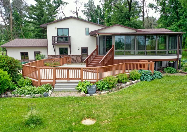 Photo 4 of Single family home for sale at 5696 170th Street N, Hugo, MN 55038 | MLS# 7052932 | Listing updated on 2026-09-10