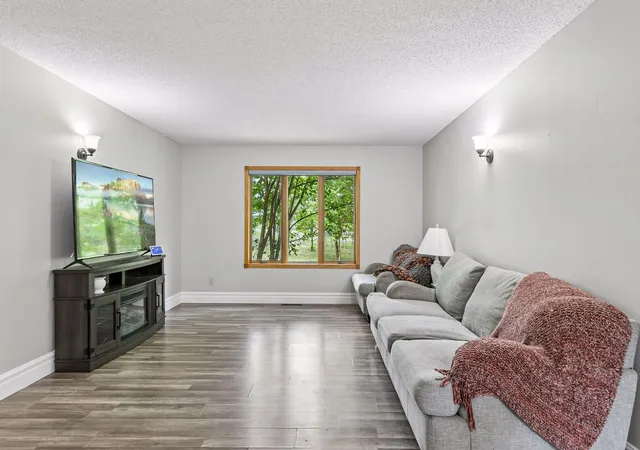 Photo 4 of Sale Pending at 39074 Riverside Ct, North Branch, MN 55056 | MLS# 7053882 | Listing updated on 2026-09-10