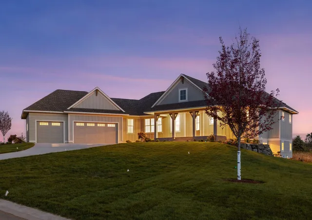 Photo 3 of Single family home for sale at 4733 Ogden Trl Ln N, Stillwater, MN 55082 | MLS# 7054843 | Listing updated on 2026-09-12