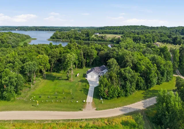 Photo 1 of Single family home for sale at 17575 Saylers Lakeview Rd, Lake Park, MN 56554 | MLS# 7055773 | Listing updated on 2026-09-14