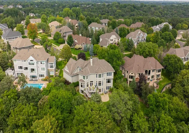 Photo 3 of Mansion for sale at 10689 Sonoma Ridge, Eden Prairie, MN 55347 | MLS# 7058830 | Listing updated on 2026-09-14