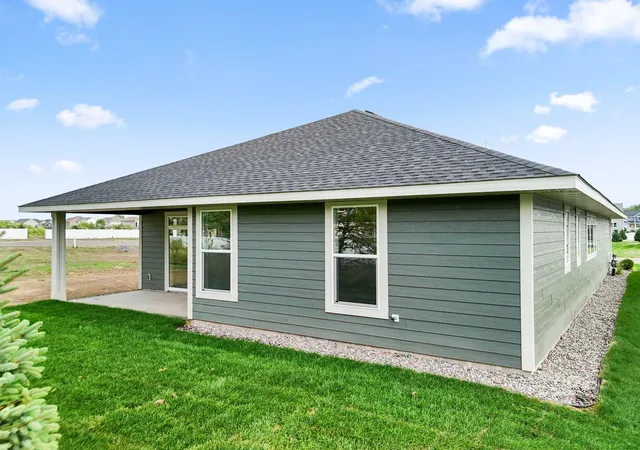 Photo 3 of Single family home for sale at 17717 Everest Ave, Lakeville, MN 55044 | MLS# 7058959 | Listing updated on 2026-09-11