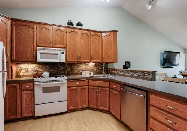 Photo 3 of Single family home for sale at 6303 Cavell Ct, Minneapolis, MN 55428 | MLS# 7060267 | Listing updated on 2026-09-14