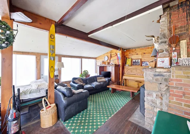 Photo 4 of Single family home for sale at 1250 E Shore Dr, Detroit Lakes, MN 56501 | MLS# 7060381 | Listing updated on 2026-09-10