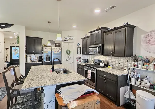 Photo 2 of Single family home for sale at 501 Valley Dr W, Annandale, MN 55302 | MLS# 7060428 | Listing updated on 2026-09-11