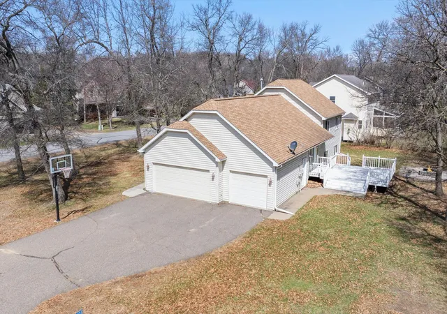 Photo 2 of Single family home for sale at 13910 Cherrywood Dr, Baxter, MN 56425 | MLS# 7060623 | Listing updated on 2026-09-10