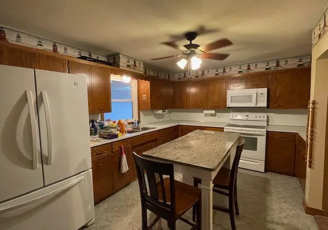 Photo 3 of Single family home for sale at 76 4th Avenue E, Wood Lake, MN 56297 | MLS# 7060954 | Listing updated on 2026-09-11