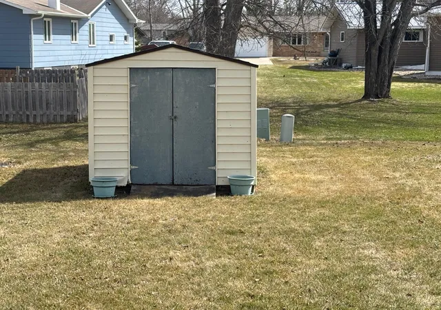 Photo 3 of Single family home for sale at 804 Crocker Ave S, Thief River Falls, MN 56701 | MLS# 7061730 | Listing updated on 2026-09-09