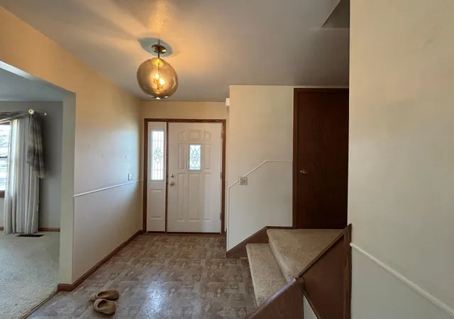 Photo 4 of Single family home for sale at 804 Crocker Ave S, Thief River Falls, MN 56701 | MLS# 7061730 | Listing updated on 2026-09-09
