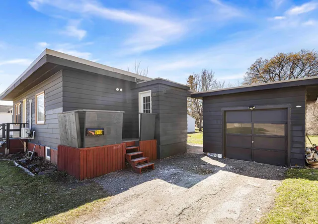 Photo 3 of Single family home for sale at 713 13th Street N, Moorhead, MN 56560 | MLS# 7061833 | Listing updated on 2026-09-13