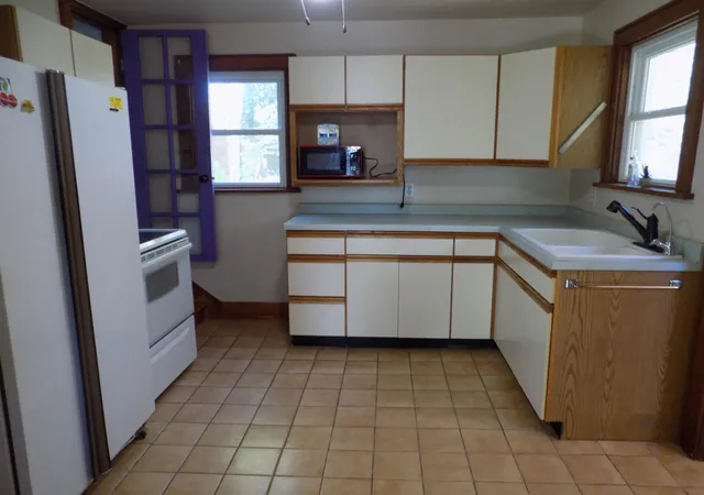 Photo 3 of Single family home for sale at 101 4th Avenue N, Lakefield, MN 56150 | MLS# 7063788 | Listing updated on 2026-09-15